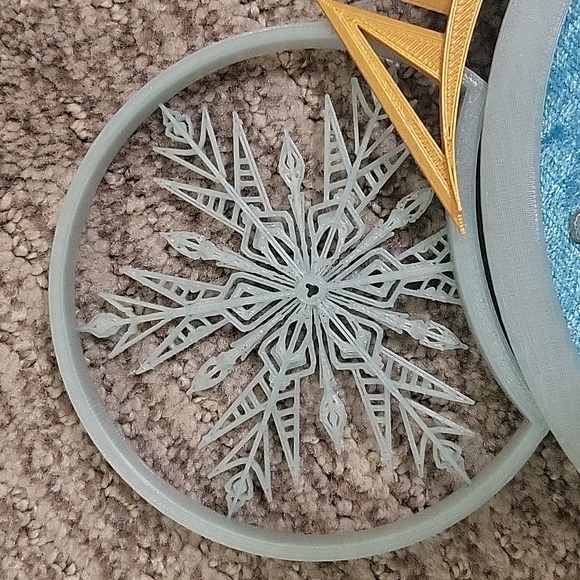 Frozen Elsa and Anna Themed 3D Printed Disney Pin Board, Minnie Ears, and Crown - Picture 3 of 15